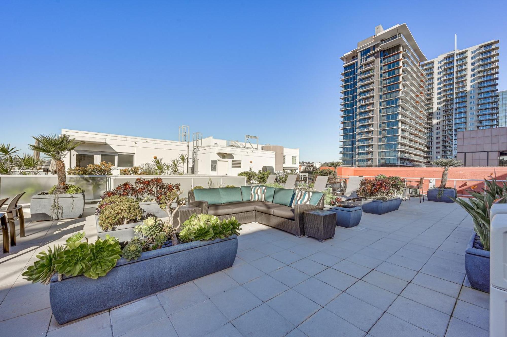 Downtown San Diego Condo With Pool And Rooftop Access Exterior photo