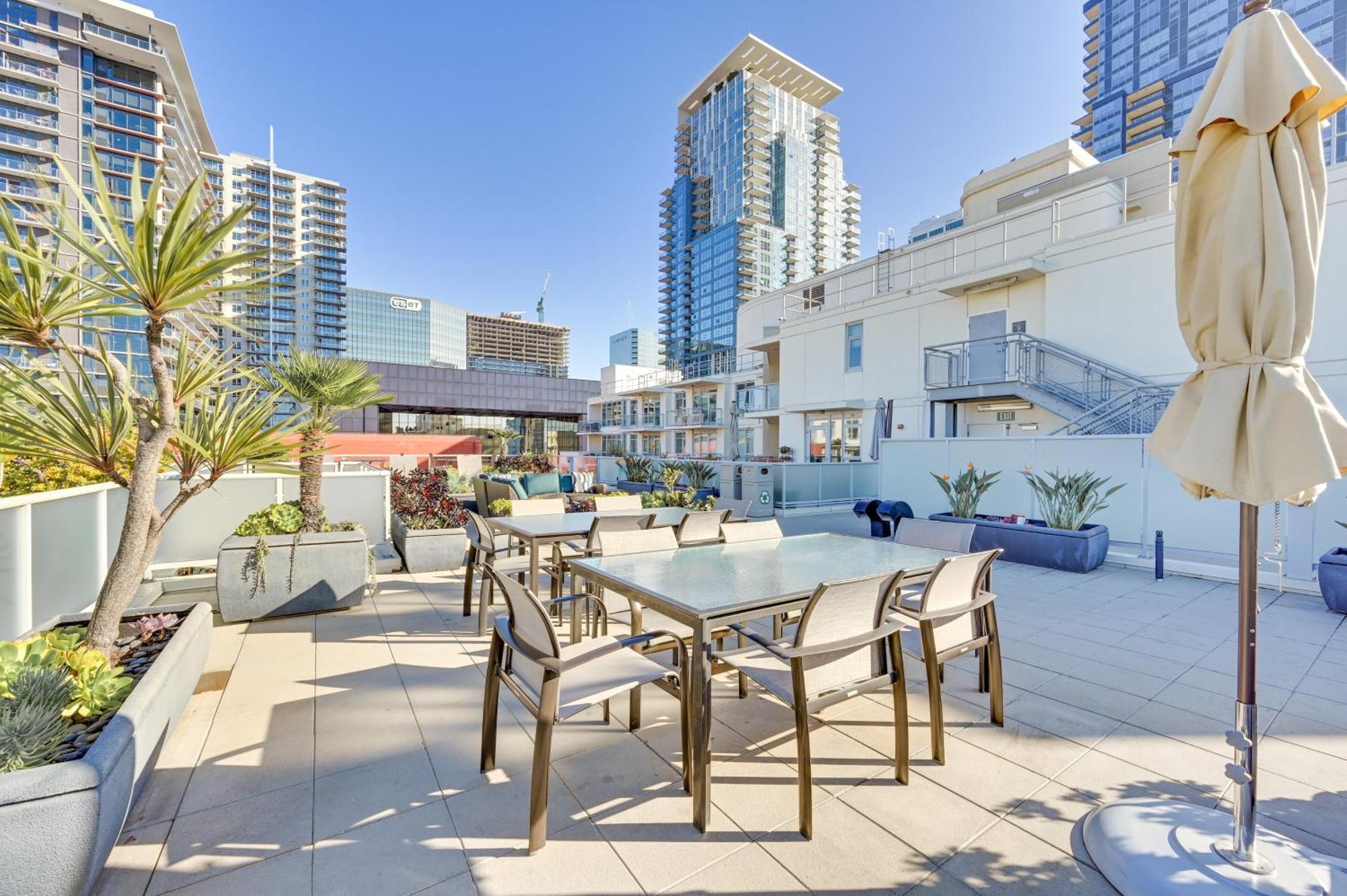 Downtown San Diego Condo With Pool And Rooftop Access Exterior photo