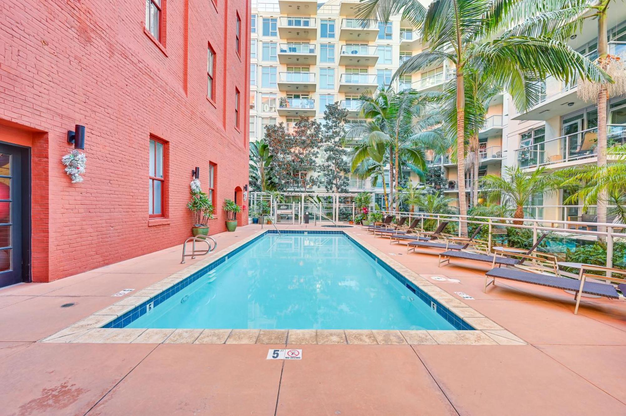 Downtown San Diego Condo With Pool And Rooftop Access Exterior photo