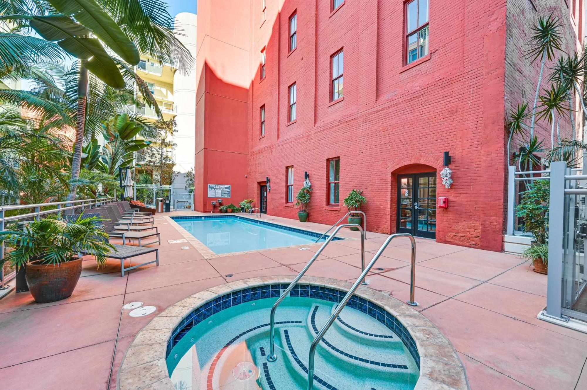 Downtown San Diego Condo With Pool And Rooftop Access Exterior photo